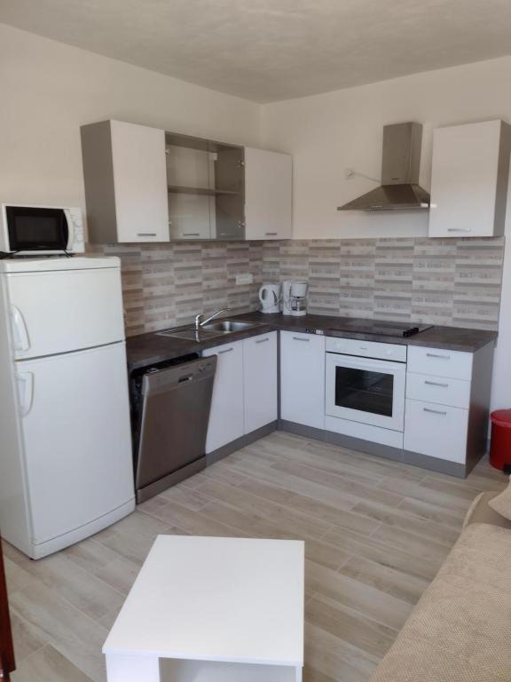 Gordana Apartmani Любач Екстер'єр фото