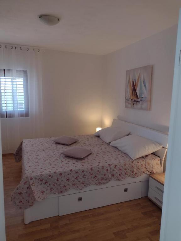 Gordana Apartmani Любач Екстер'єр фото
