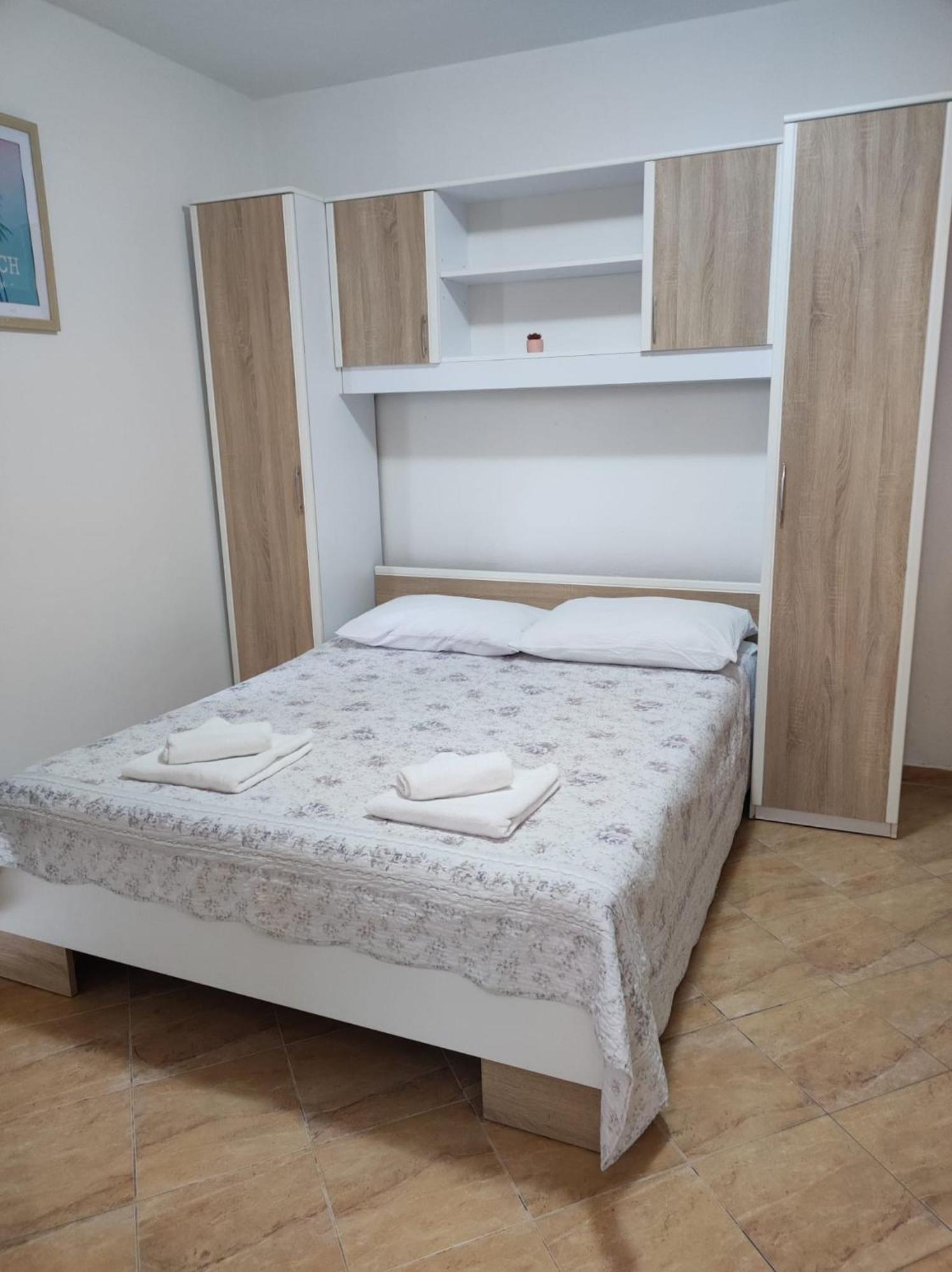 Gordana Apartmani Любач Екстер'єр фото